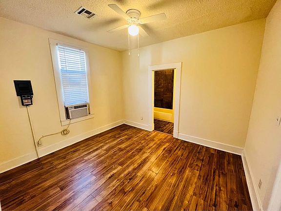 5th image of 620 W London St