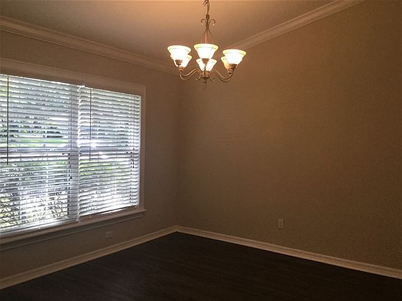 3rd image of 1210 Oak Valley Blvd