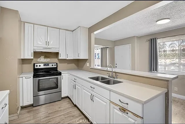 2116 Orange Ave — Photo 3