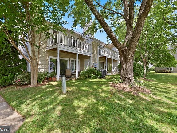 5th image of 2867 Yarling Ct