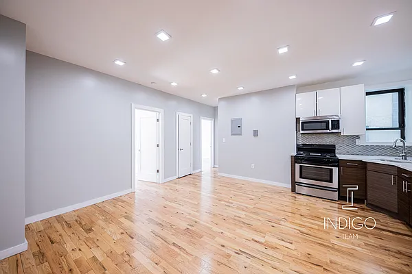 Rented by Compass | media 11