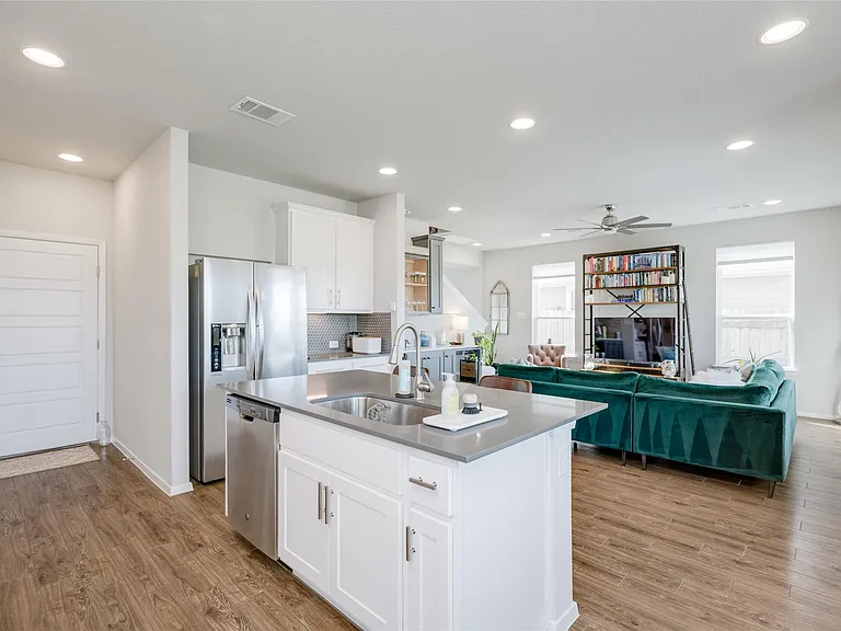 7948 Castelardo Pl — Photo 11