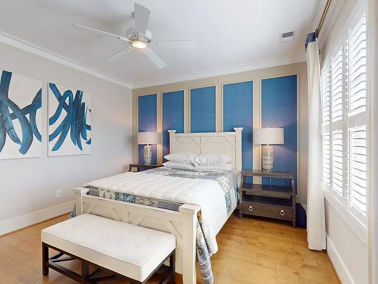 114 Tuttle St — Photo 13