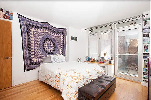 Rented by REAL New York | media 38