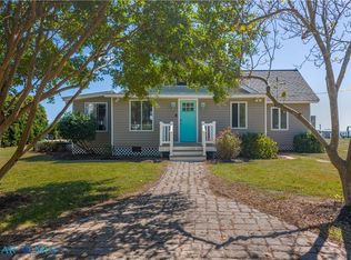 76 Cardinal Trl, Deltaville, VA 23043