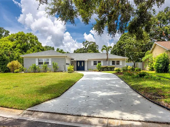 10504 Lacera Dr, Tampa, FL 33618