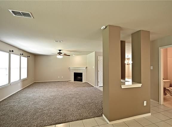 5th image of 241 Niagara Falls Dr