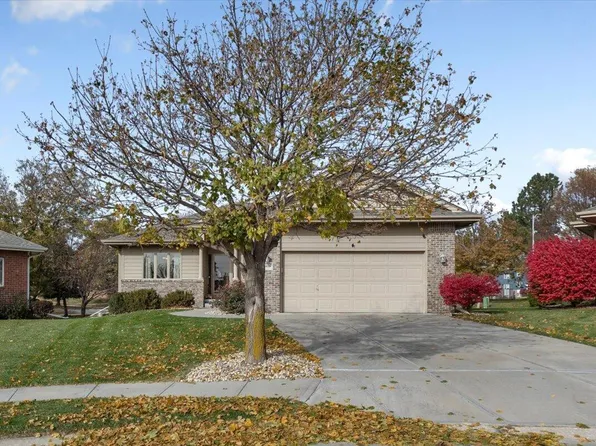 14614 Berry Cir, Omaha, NE 68137