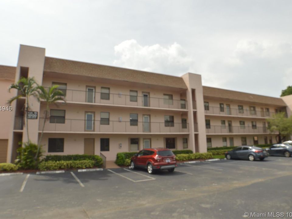 1st image of 10130 Sunrise Lakes Blvd APT 211