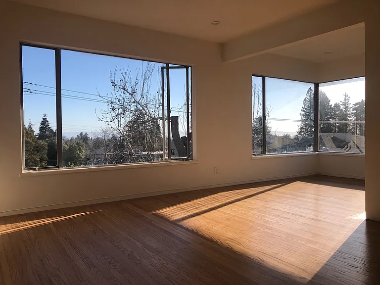 2450 Warring St #35B — Photo 10