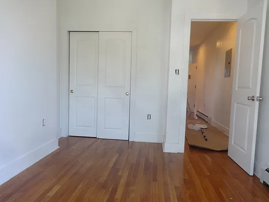 Rented by Blue Egg Realty Corp | media 4