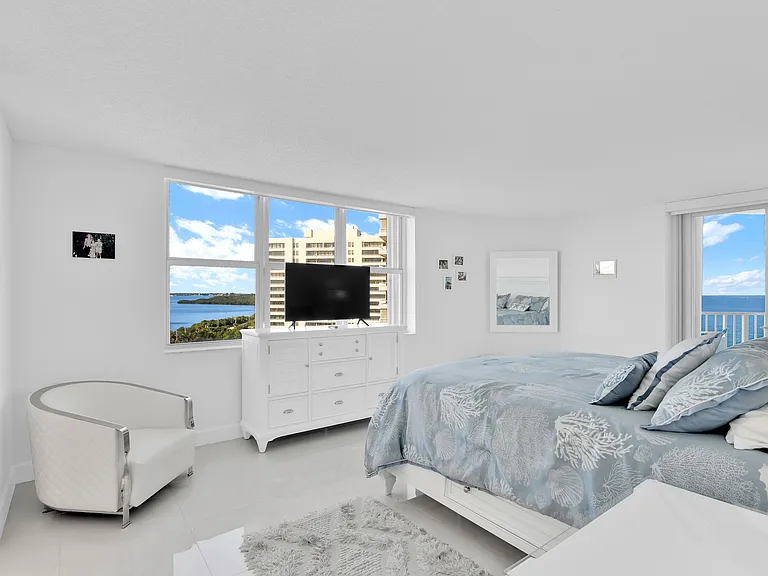 5200 N Ocean Dr #1105-A — Photo 11