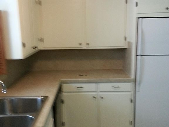 Another picture of kitchen.