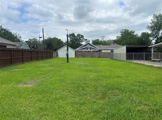 1400 Oak St, Baytown, TX 77520
