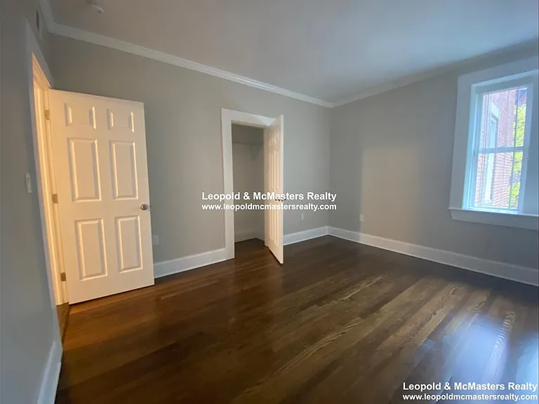 22 Short St #2 — Photo 9