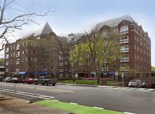 950 Massachusetts Ave APT 2C, Cambridge, MA 02139