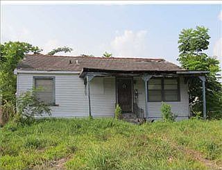 2nd image of 4618 Anson St