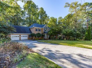 143 Jamestown Ct, Lilburn, GA 30047