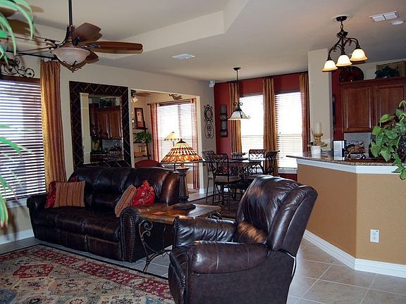 3rd image of 7576 Saint Petersburg Dr