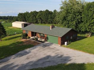 17500 Monroe Rd, Johnston City, IL 62951