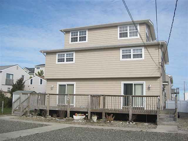 1st image of 129 33rd St W #129A