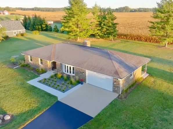 17018 Streit Rd, Harvard, IL 60033