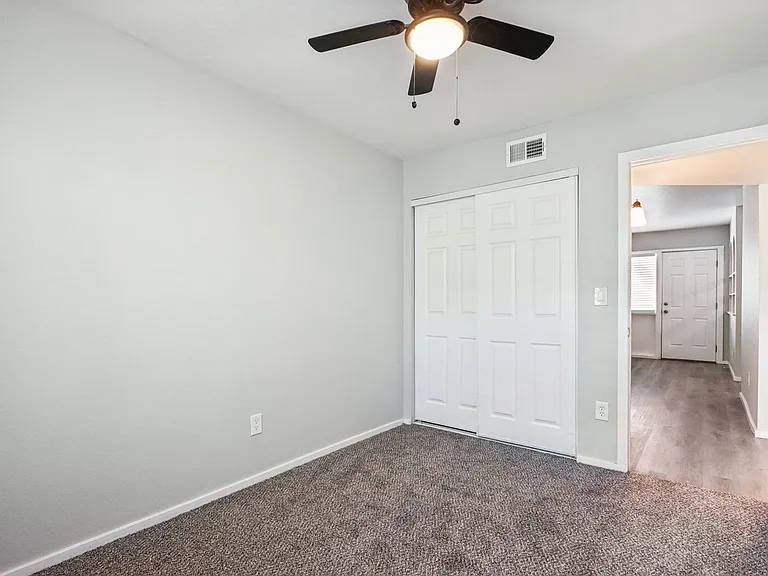 407 N Williams — Photo 20