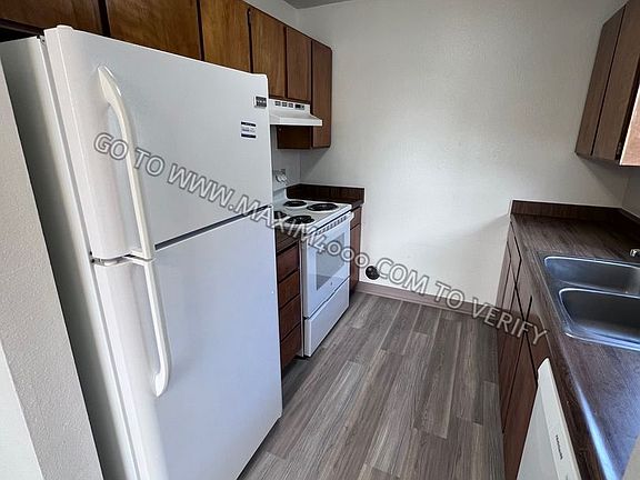 5th image of 2904 Dawn Dr APT 2