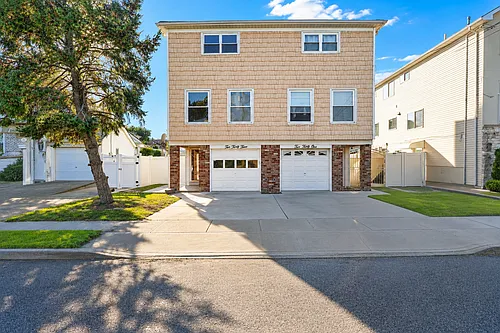 233 Weed Ave Photo 1
