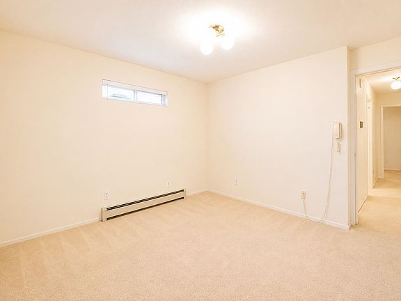 3rd image of 4843 Maitland St