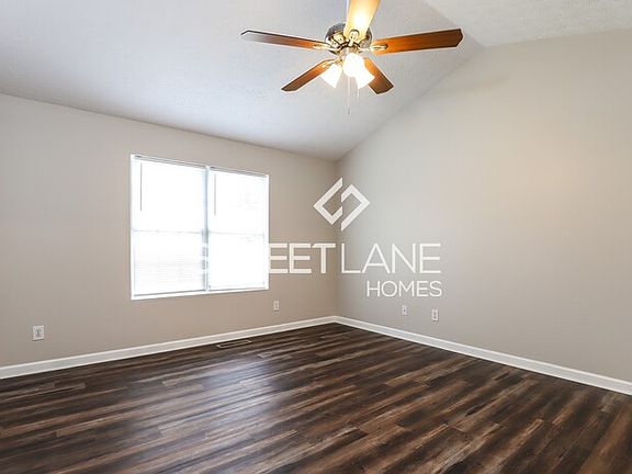 4th image of 4815 Remington Dr