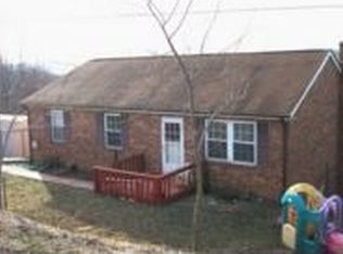 3595 Kirby Dr SE, Christiansburg, VA 24073