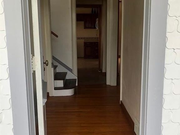 5th image of 129 Richfield Ave