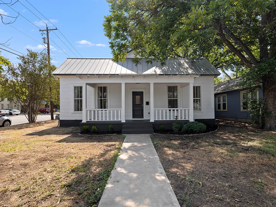 3417 Cedar St
