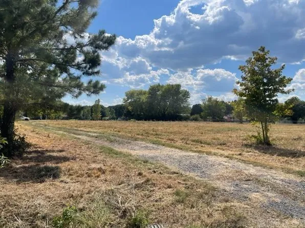 9109 Centennial Rd, Jacksonville, AR 72076