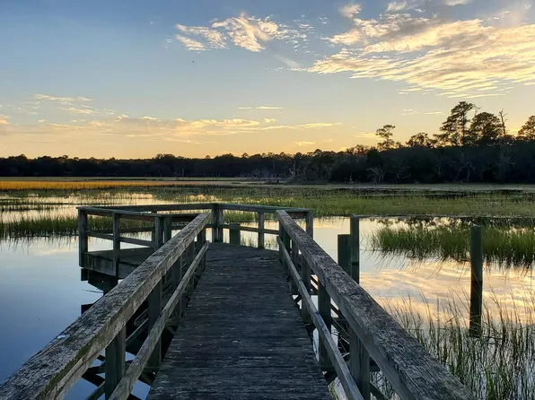 6 Sheldon Ln, Hilton Head Island, SC 29926