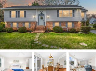 5 Manor Ct, Stevensville, MD 21666