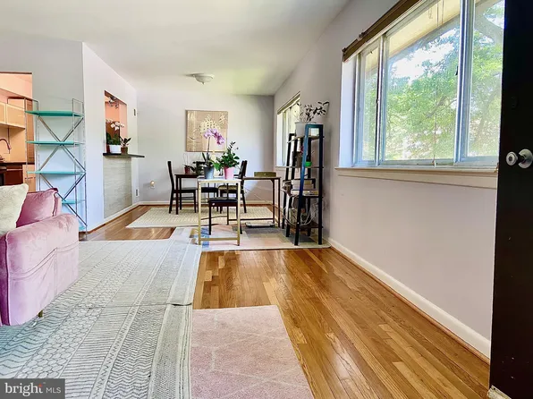 5019 Sentinel Dr APT 102, Bethesda, MD 20816