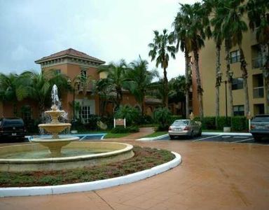 8245 Lake Dr APT 502, Doral, FL, 33166