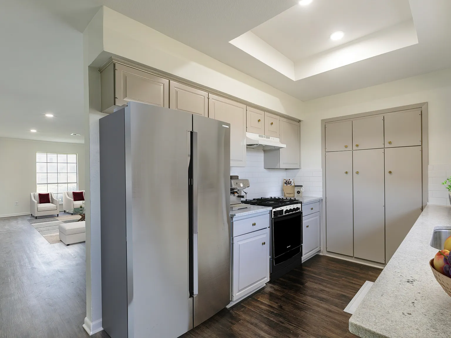 3 bed, 1317 sqft, $1,600 — Photo 2