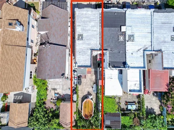 1722 70th Street image 8 of 28