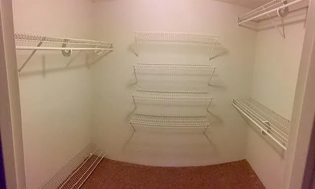 Building Photo 4