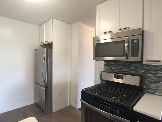 Rented by Sovereign Associates | media 8