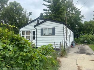 3325 Chambers St, Flint, MI 48507