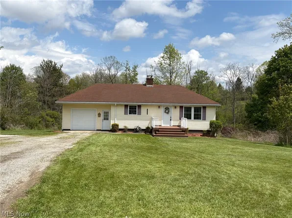 6995 Richmond Rd, Glenwillow, OH 44139