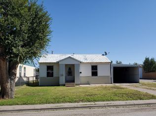 121 N Indiana St, Perryton, TX 79070