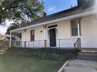 720 E Market St, Red Bud, IL 62278