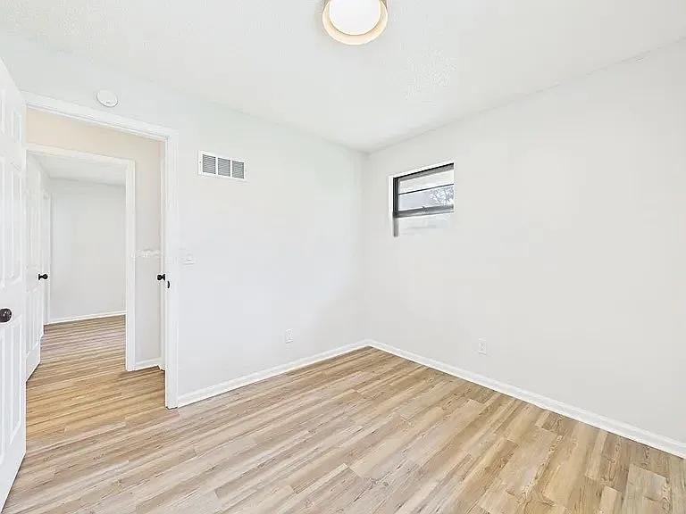 8628 E 108th Ter — Photo 9