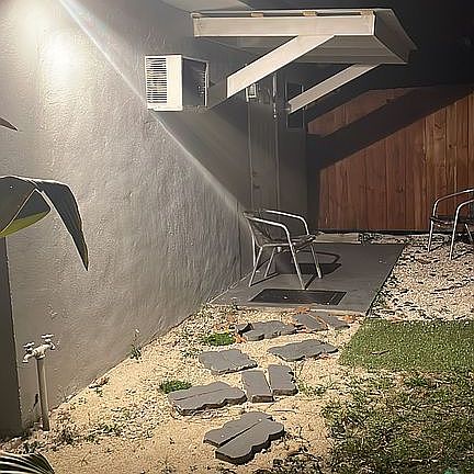 4th image of 831 Alabama Ave