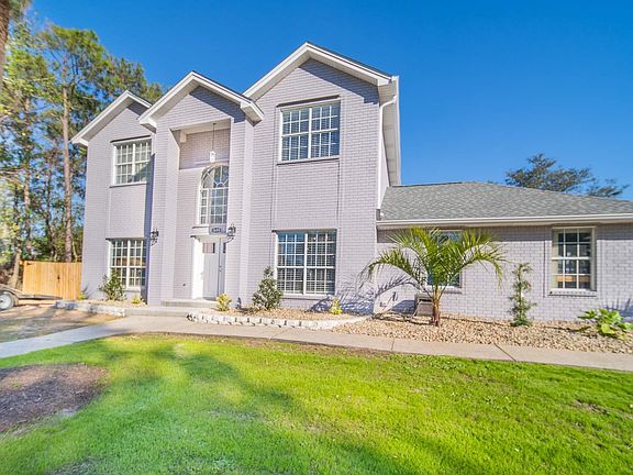 2nd image of 1600 Mauna Kea Ct